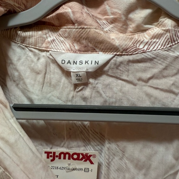 Women's Sleepwear Set NWT - Picture 5 of 7